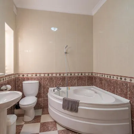 Getawaysmalta - Blue Waters Apartment In Sliema * スリーマ