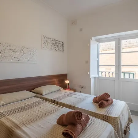 Getawaysmalta - Blue Waters Apartment In Sliema Apartament *